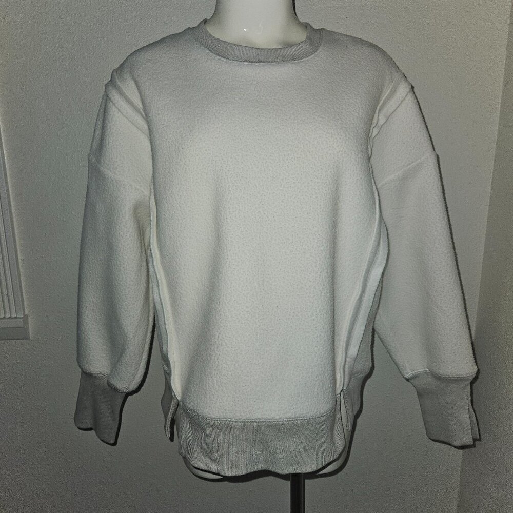 NEW Te Verde White Sherpa Pullover Sweatshirt Exposed Seams Size Small